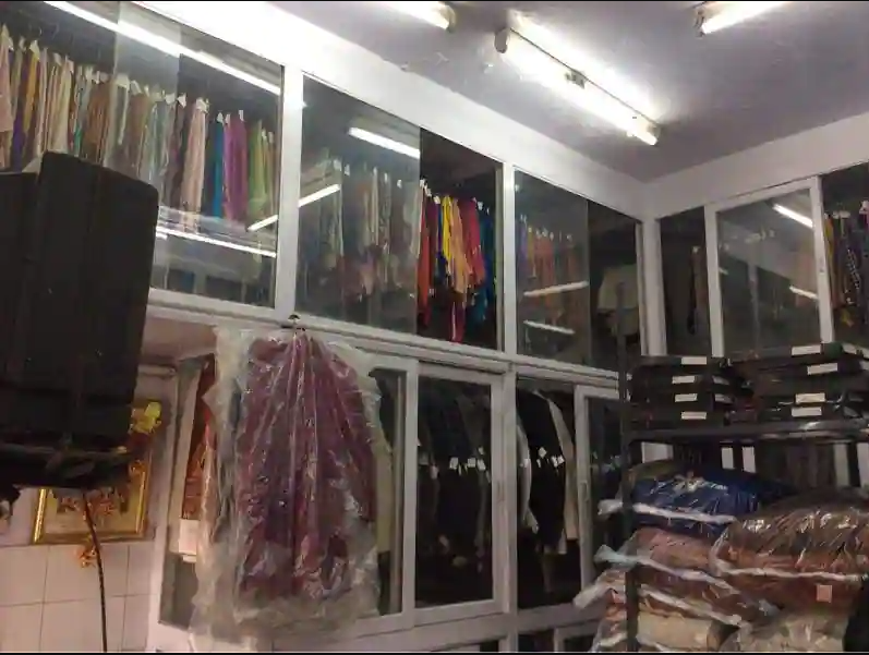 Munni Dry Cleaners