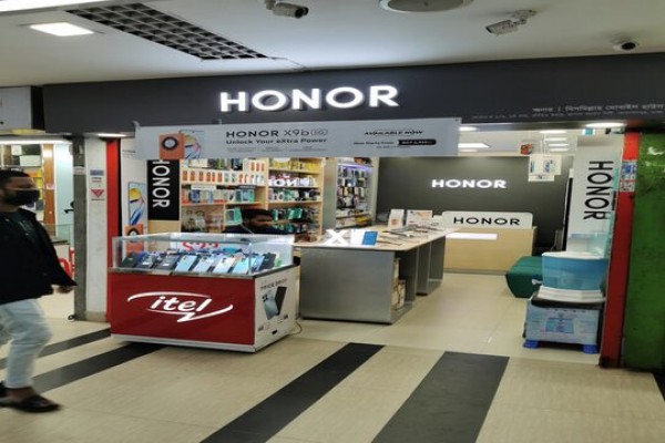 Huawei Honor Experience Tokyo Square