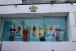 Grameen UNIQLO(Science Lab Mor Outlet)