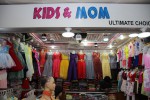 Kids & Mom (Fortune Shopping...