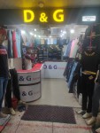 D & G