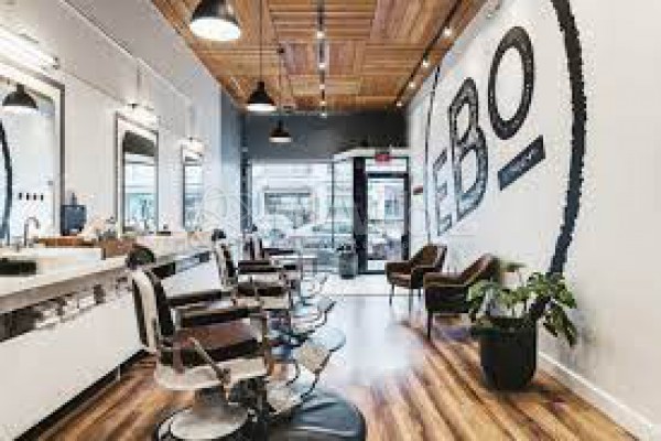 Grooming Lounge​